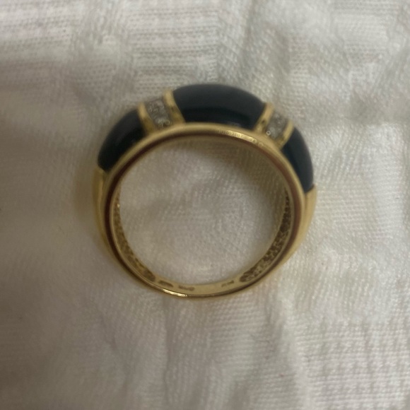 Onyx and Diamond Chip Ring - Picture 3 of 7